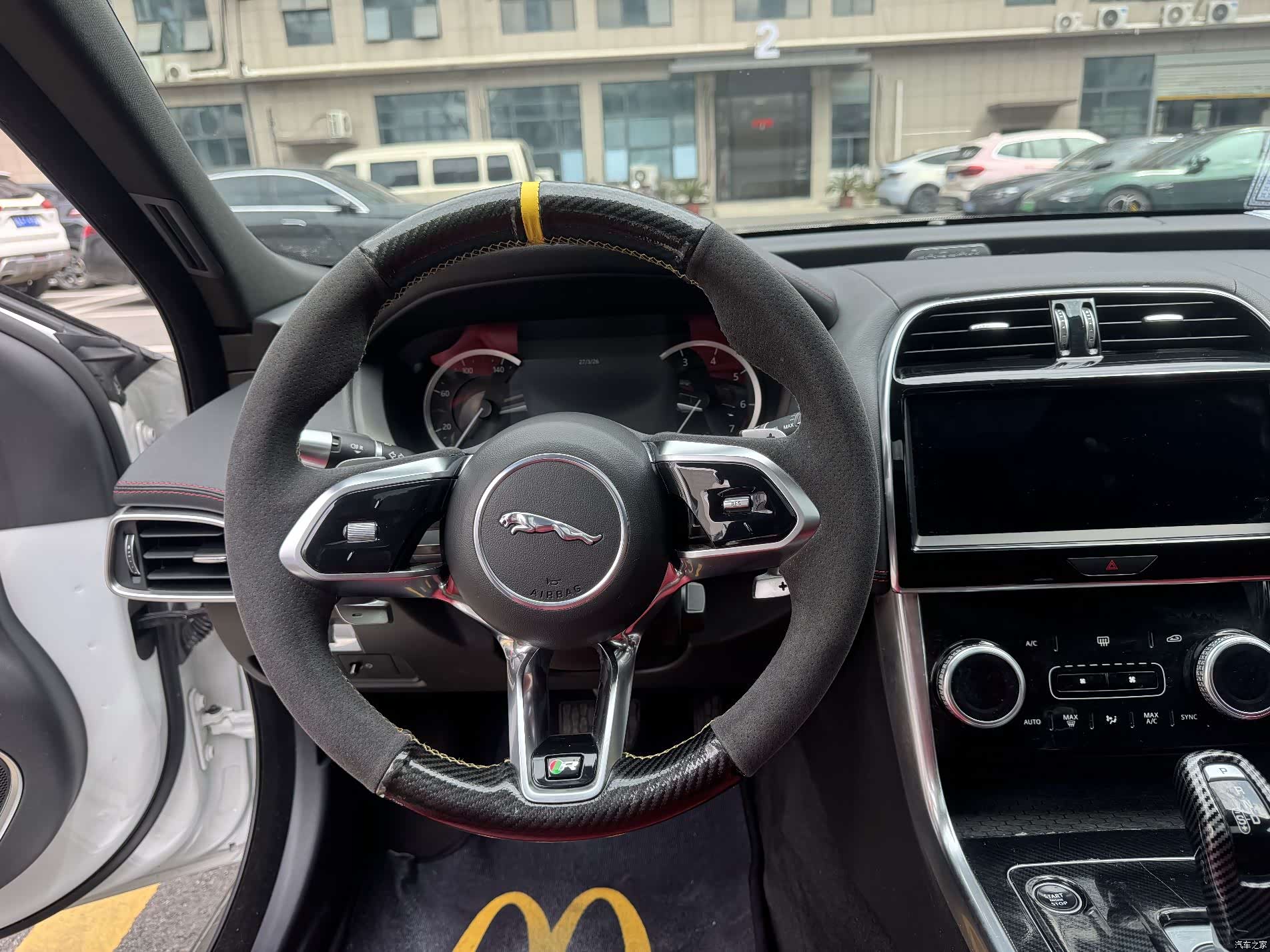 Land Rover XEL, 2020 6
