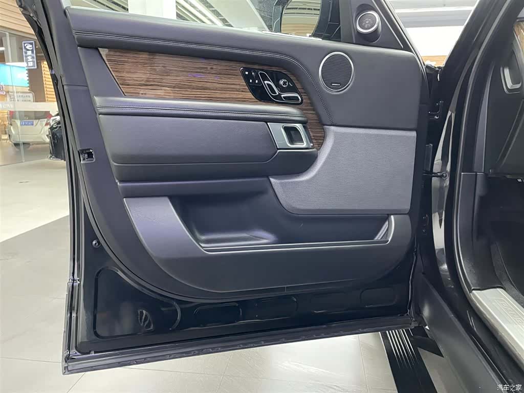 Land Rover Range Rover, 2019 14
