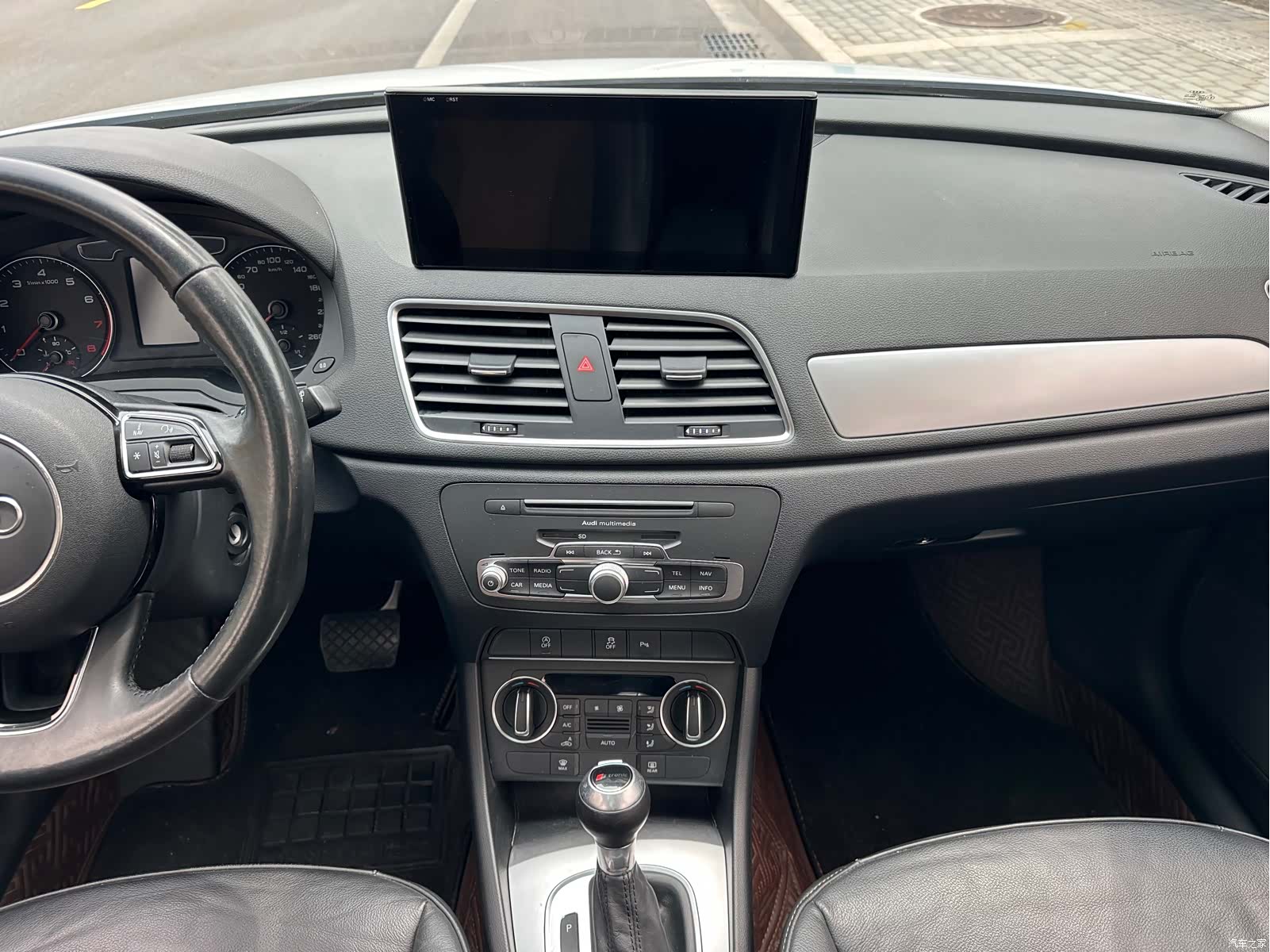 Audi Q3, 2016 12