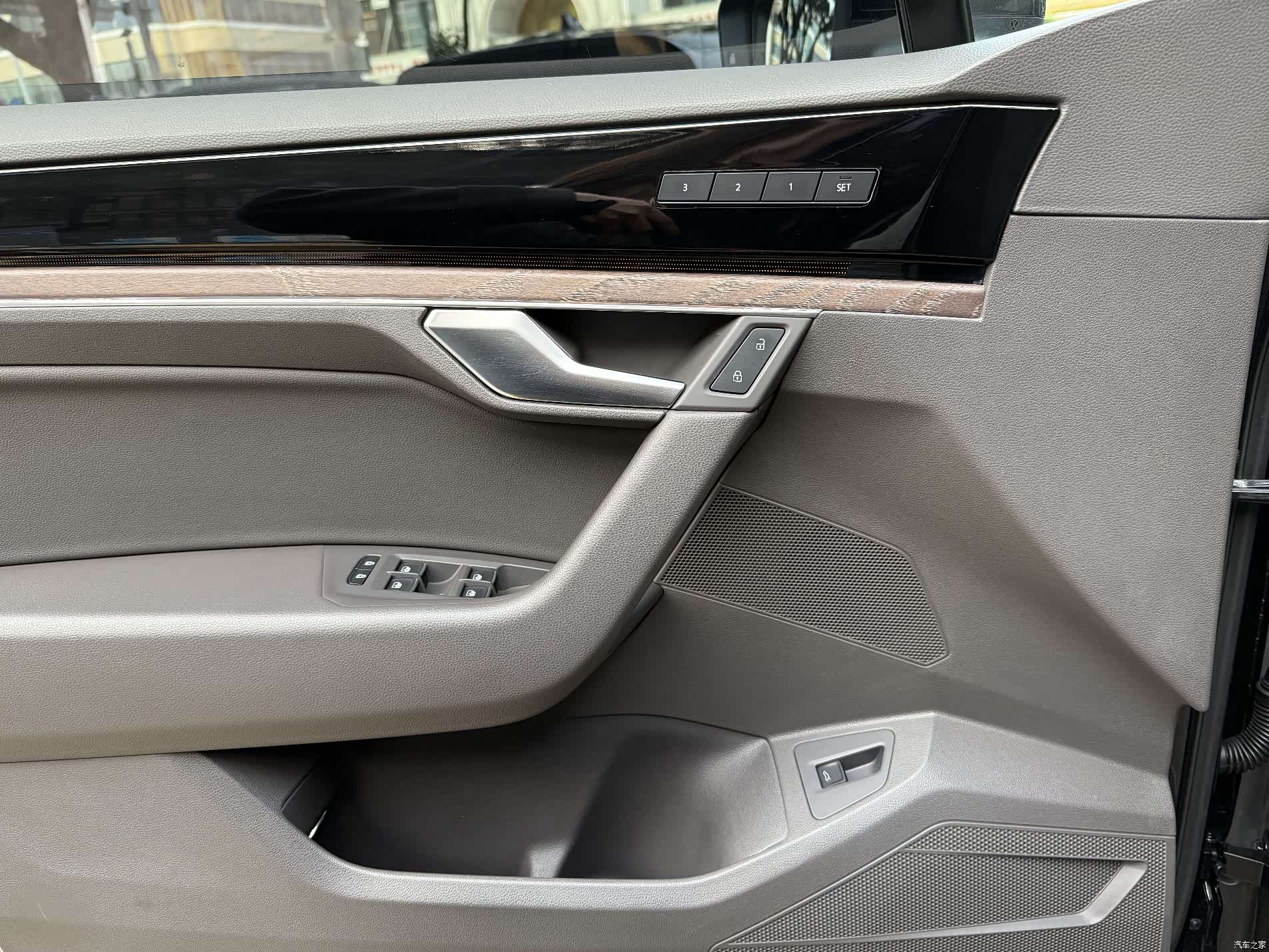 Volkswagen Touareg, 2021 10