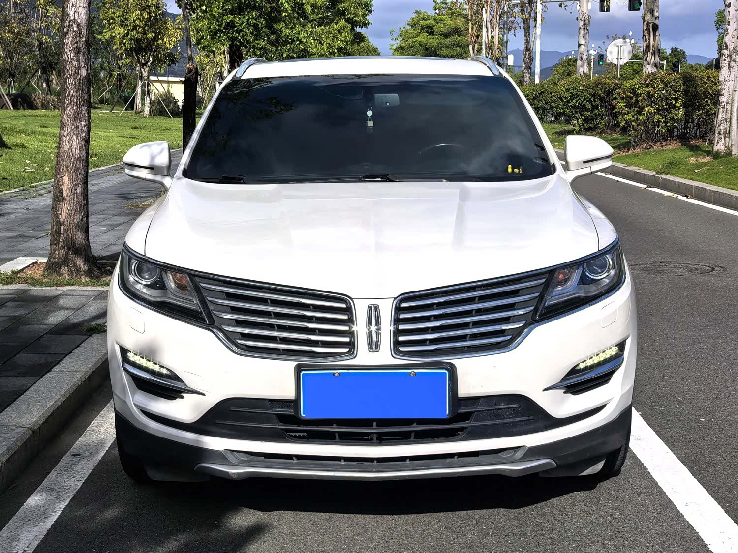 Lincoln MKC, 2018 13