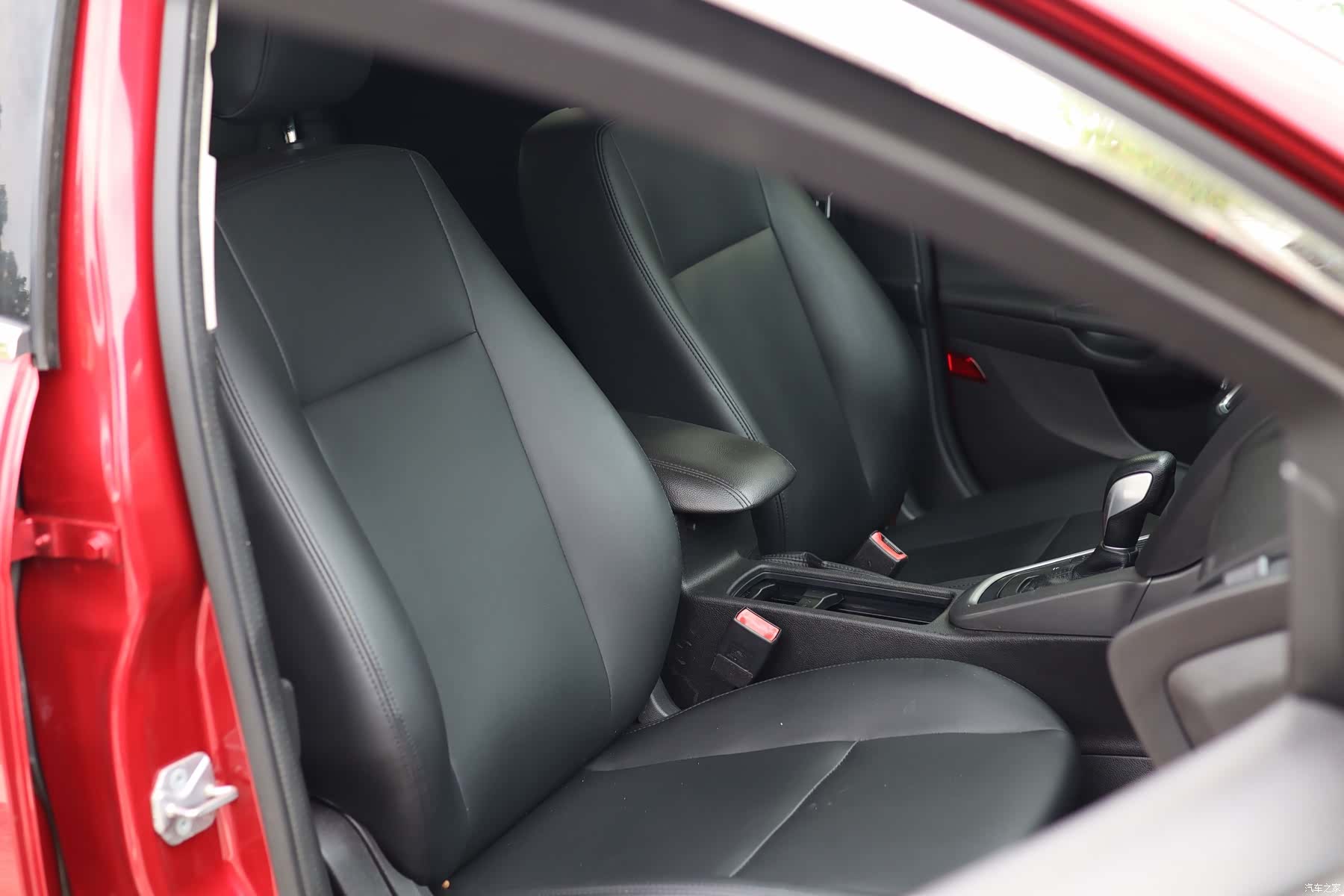 Ford Focus, 2018 20
