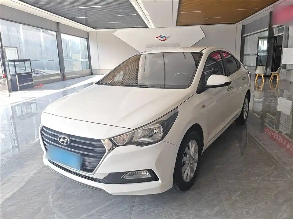 Hyundai Accept