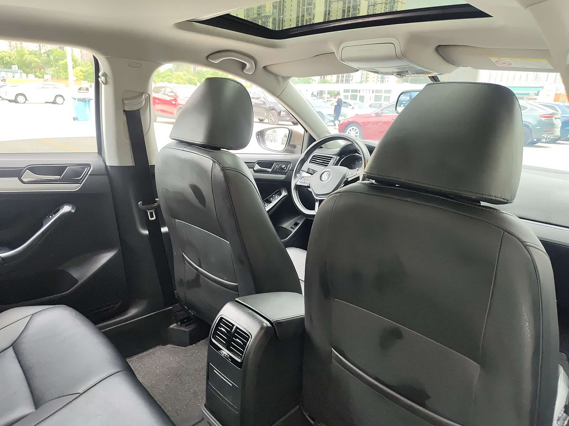 Volkswagen Sagitar, 2016 18