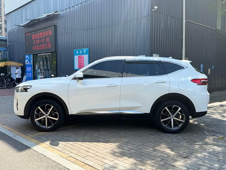 Haval F7