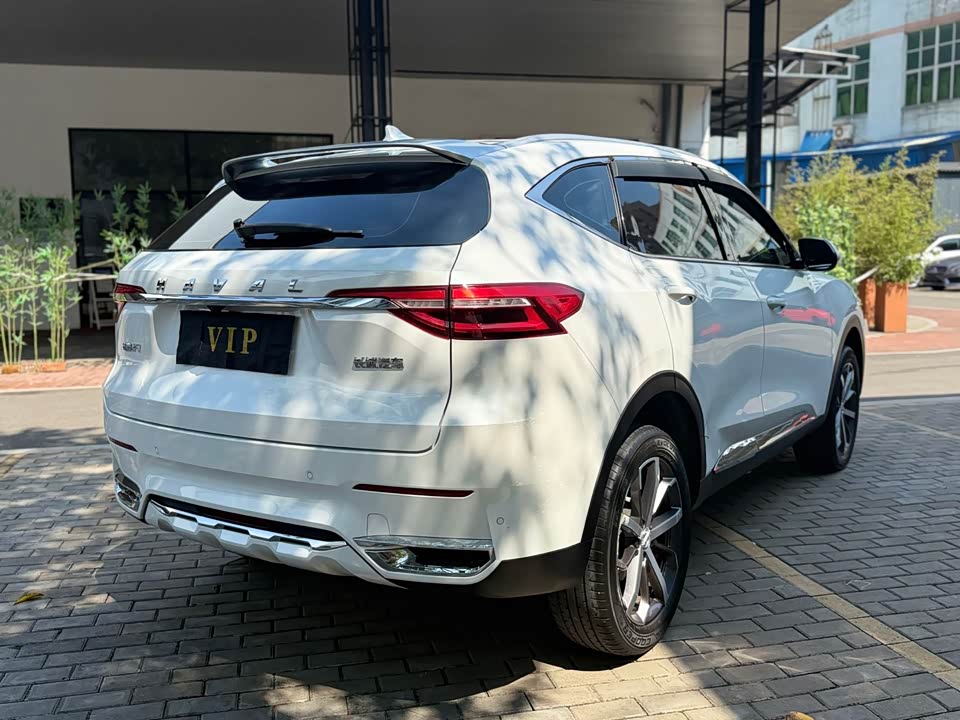 Haval F7
