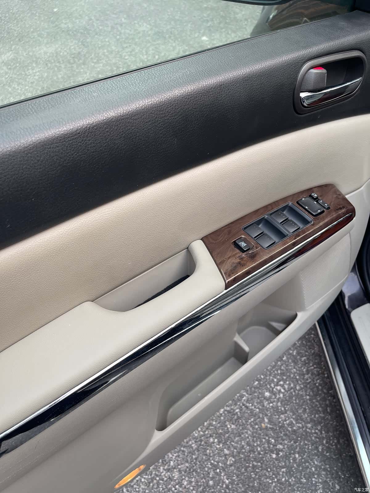 Mazda 8, 2015 9