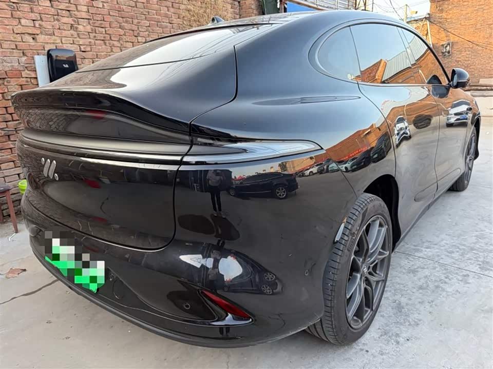 IM Motors Zhiji LS6 IM Motors Zhiji LS6