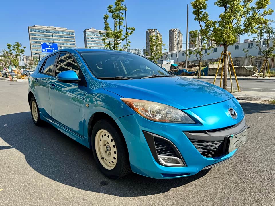 Mazda 3 star Cheng