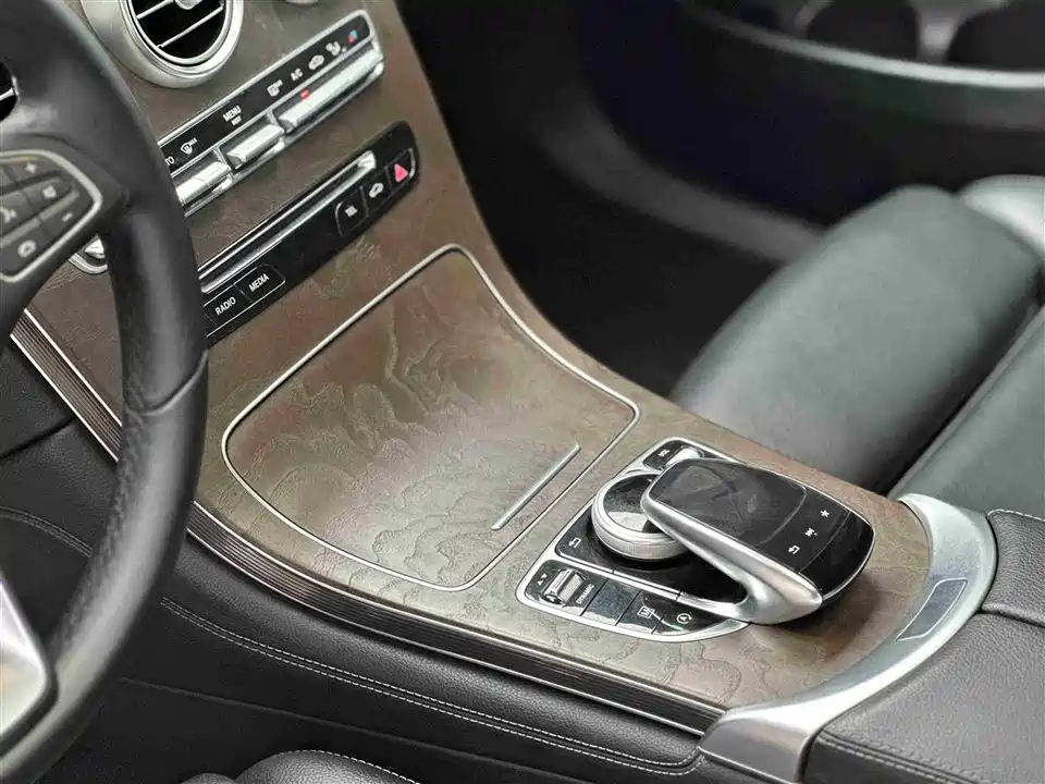 Mercedes-Benz GLC Mercedes-Benz GLC
