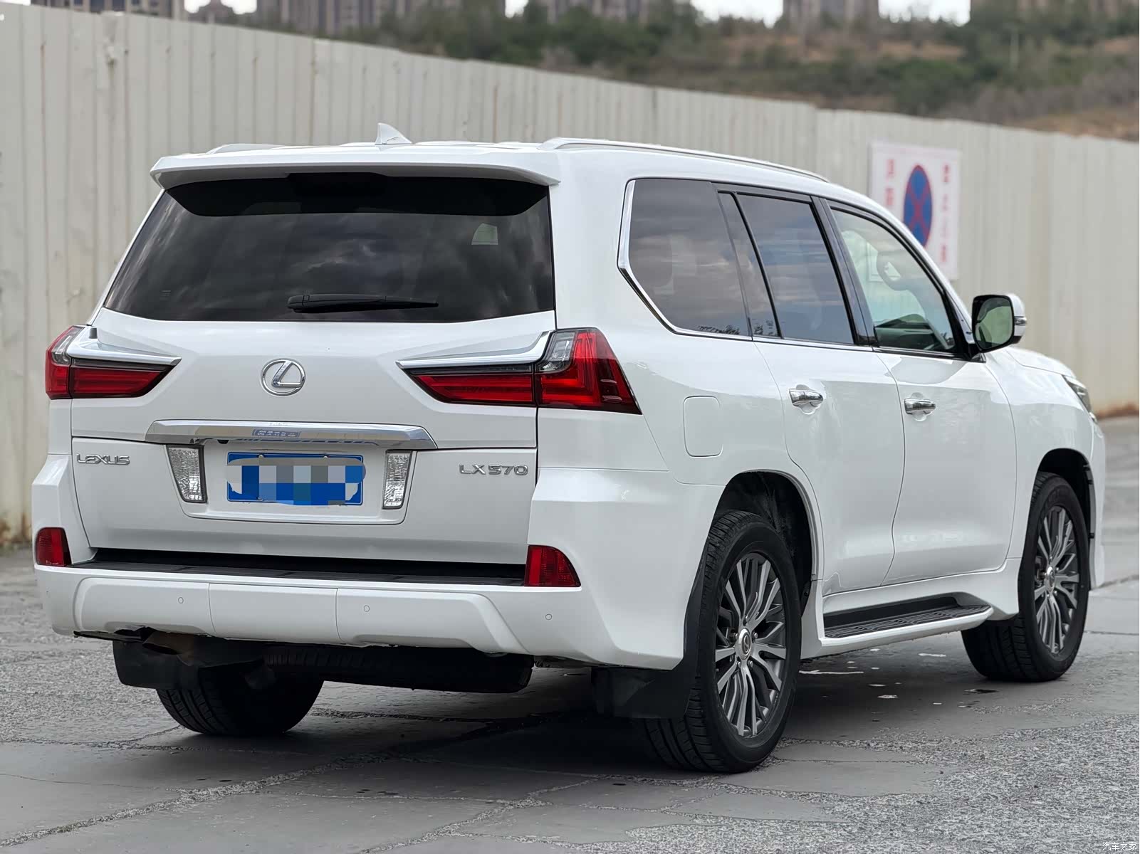 Lexus LX, 2017 7