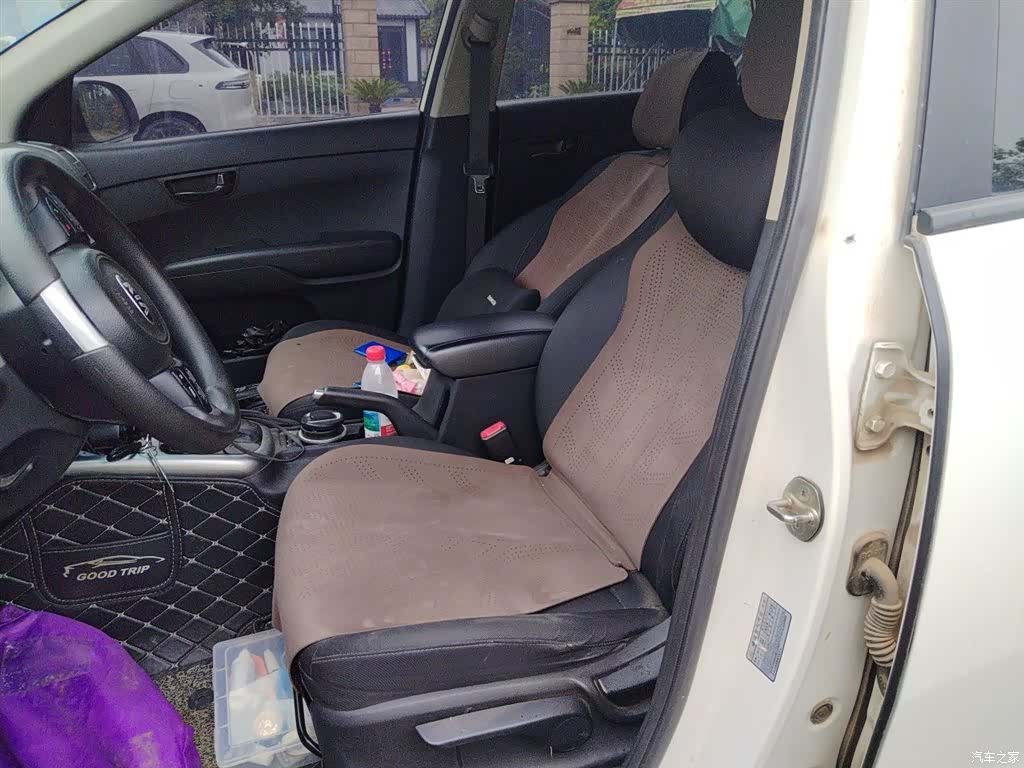 Kia KX3, 2016 11