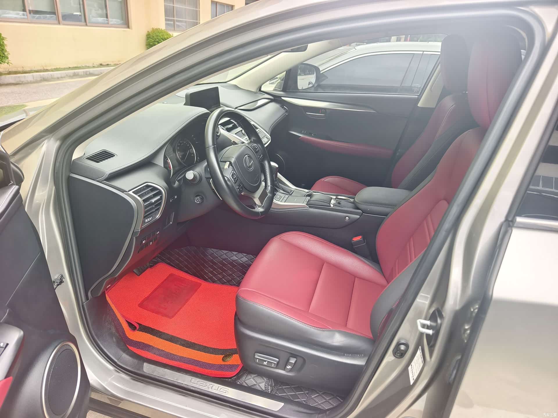 Lexus NX, 2021 все фото