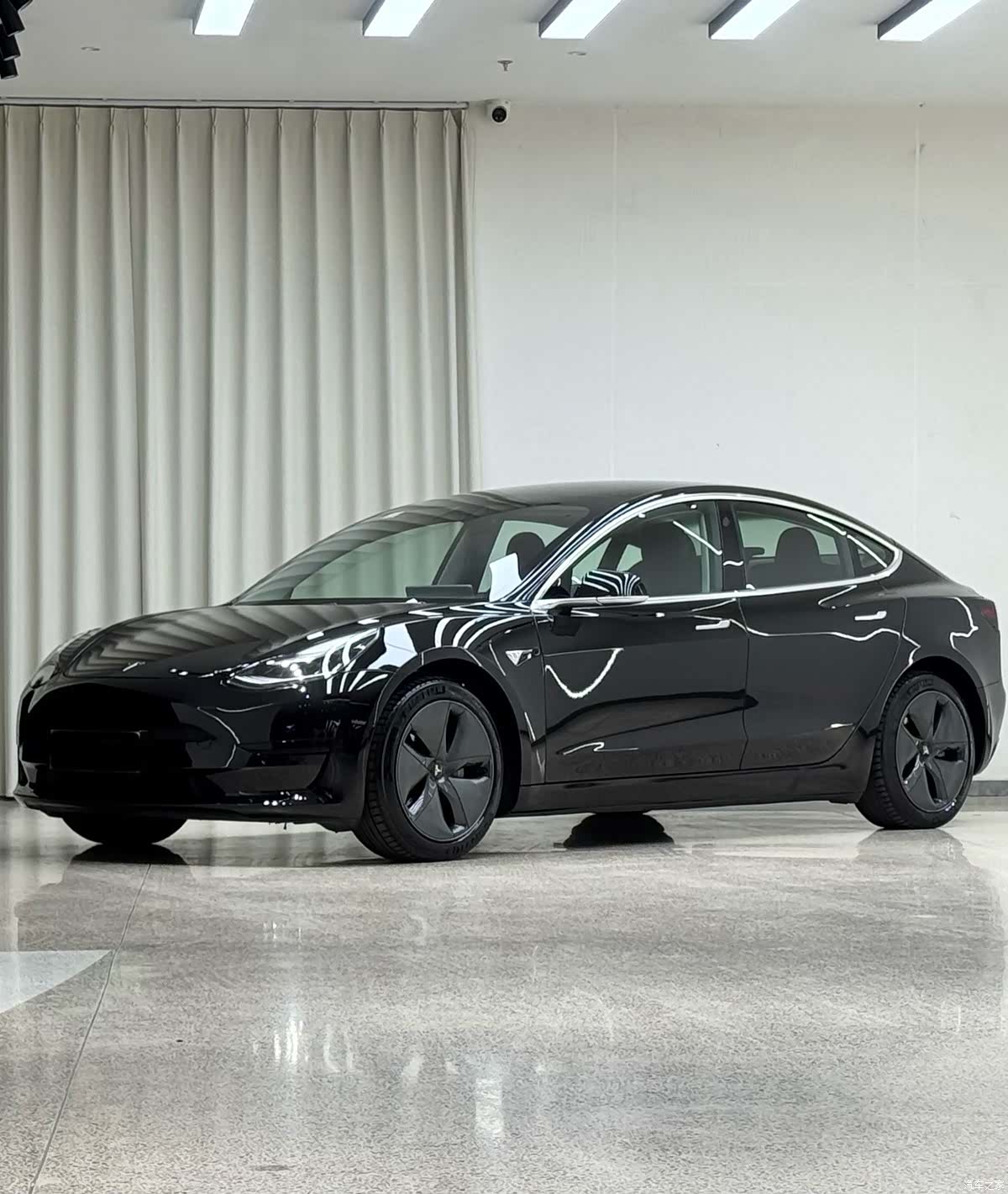 Tesla Model 3, 2021 1