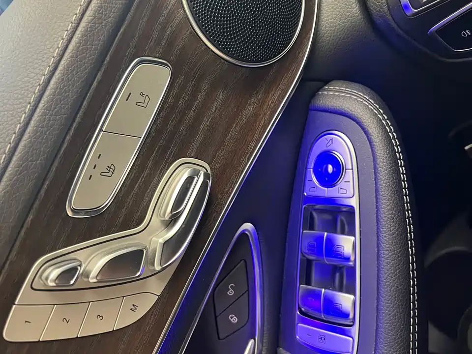 Mercedes-Benz GLC Mercedes-Benz GLC