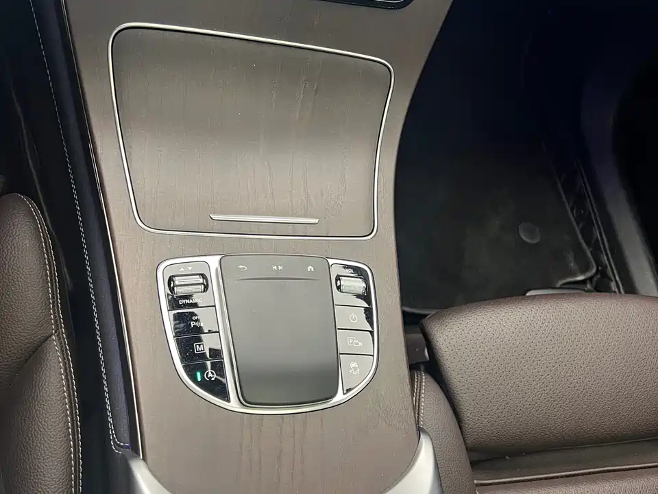Mercedes-Benz GLC Mercedes-Benz GLC