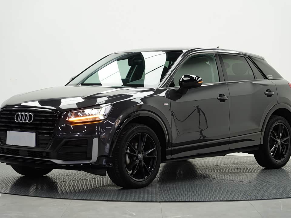 Audi Q2L
