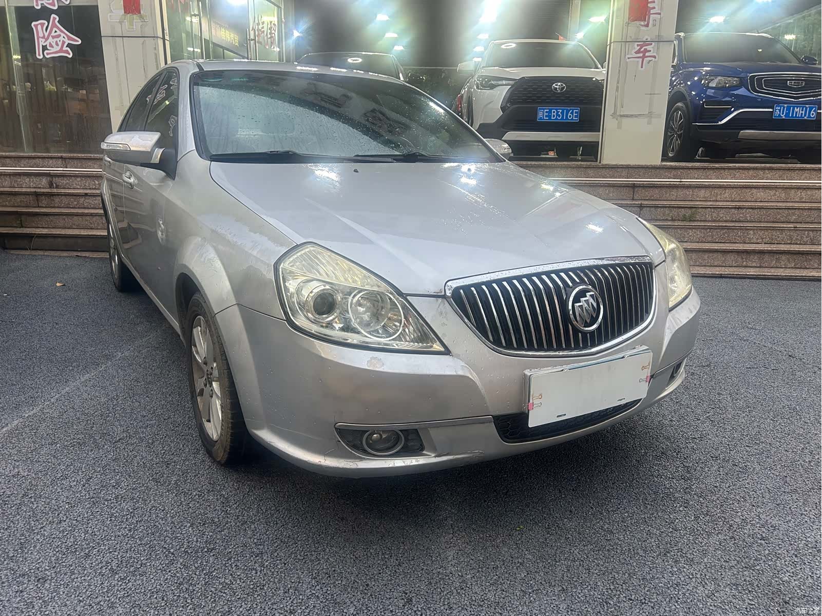 Buick 1.6LX-AT, 2012 3