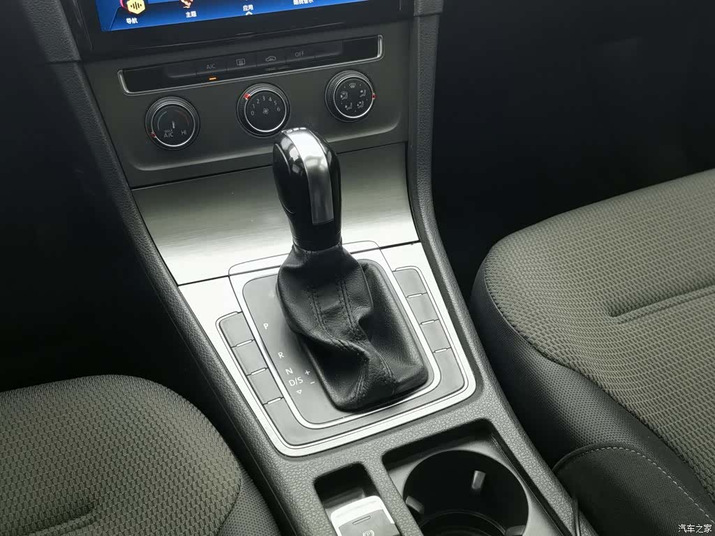 Volkswagen Golf, 2016 13