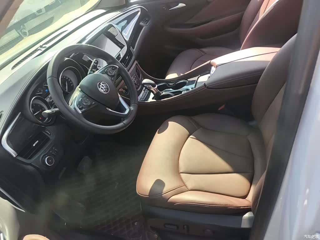 Buick Envision Plus, 2021 11