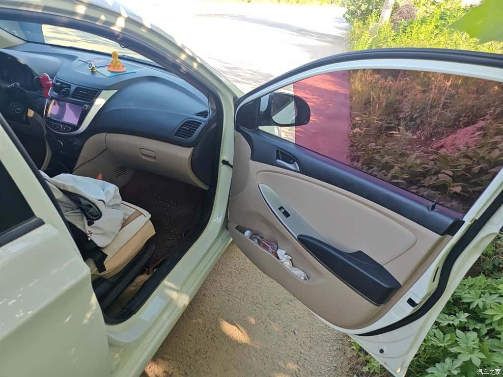 Hyundai GLS, 2015 20
