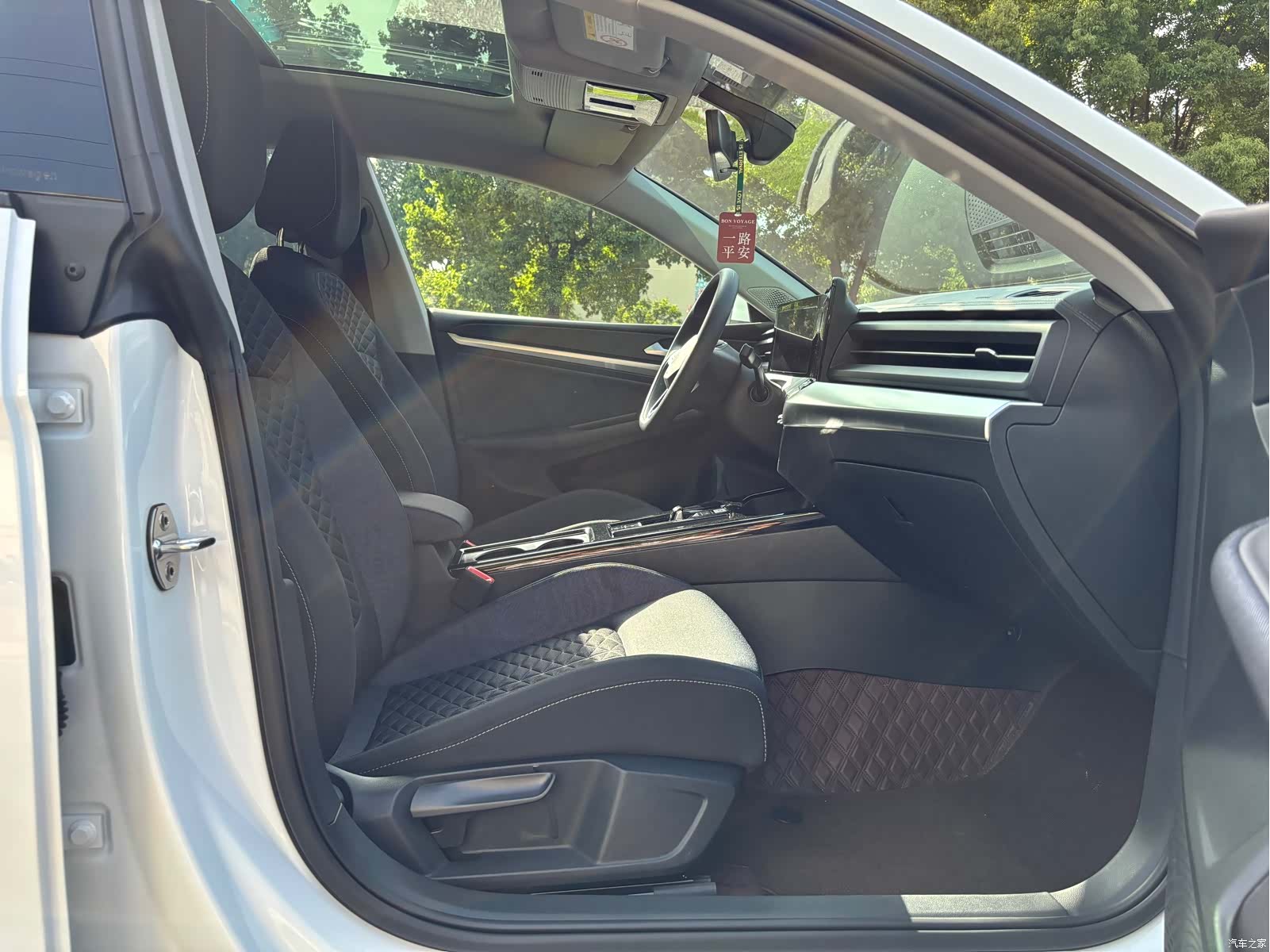 Volkswagen Lamando, 2024 16