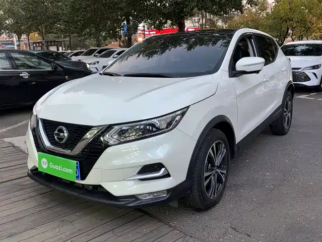 Nissan Qashqai 2021 — купить из Китая под заказ