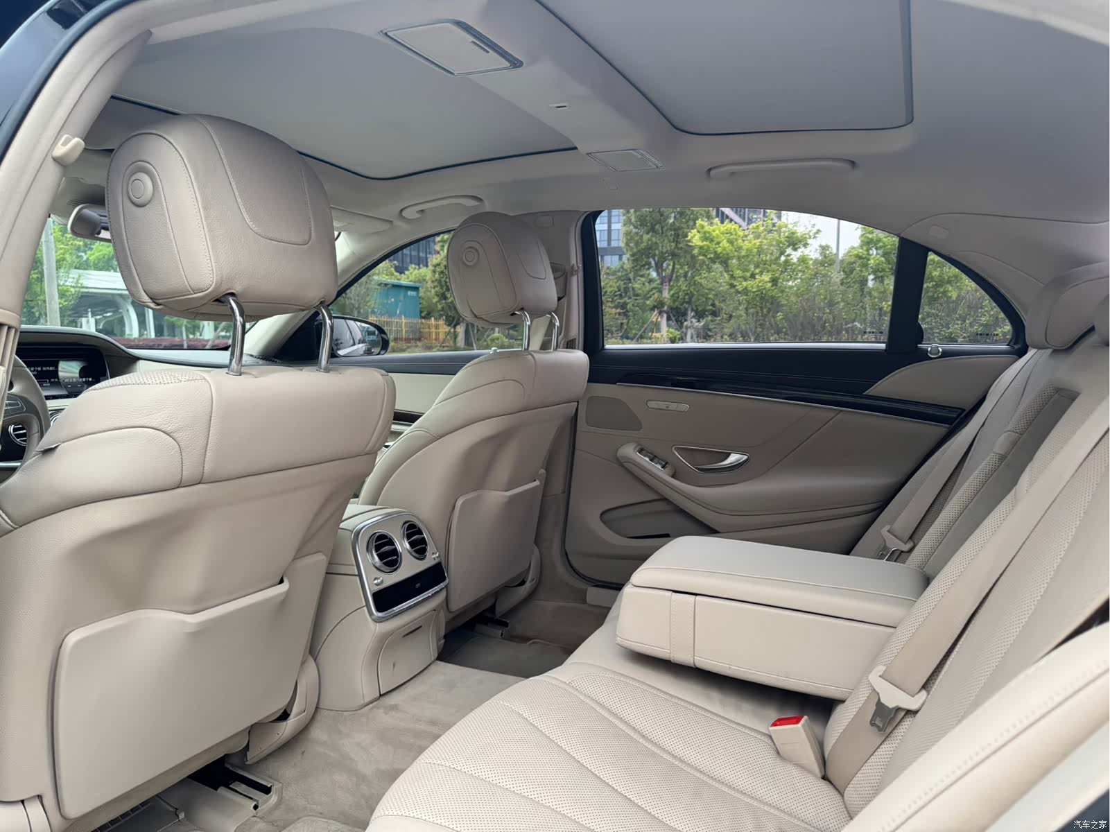 Mercedes-Benz S-Class, 2015 13