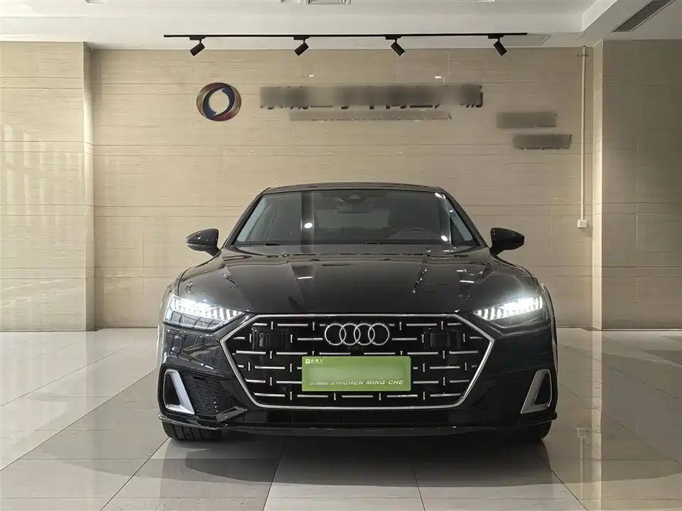 Audi A7L