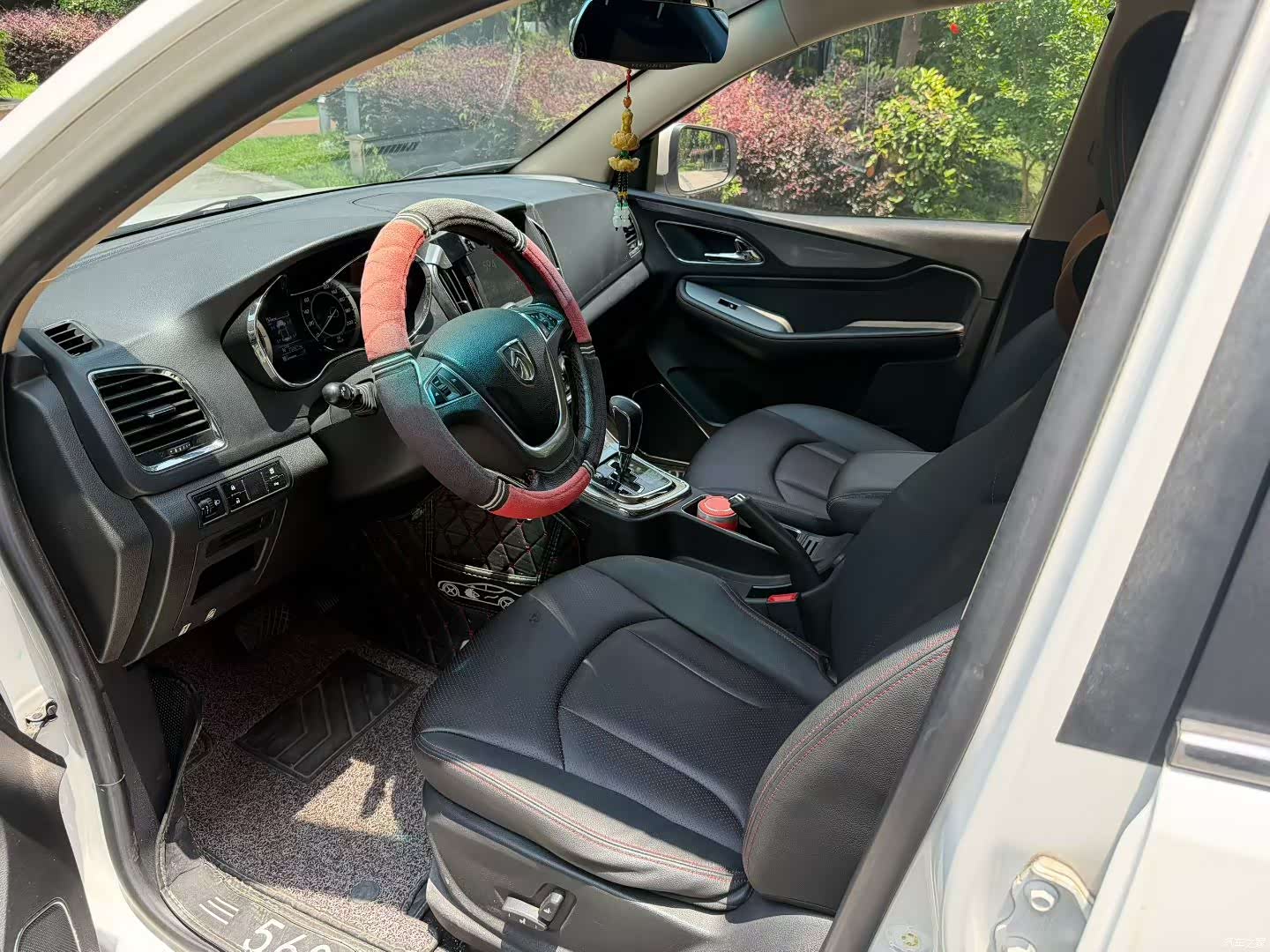 Wuling 560, 2017 4