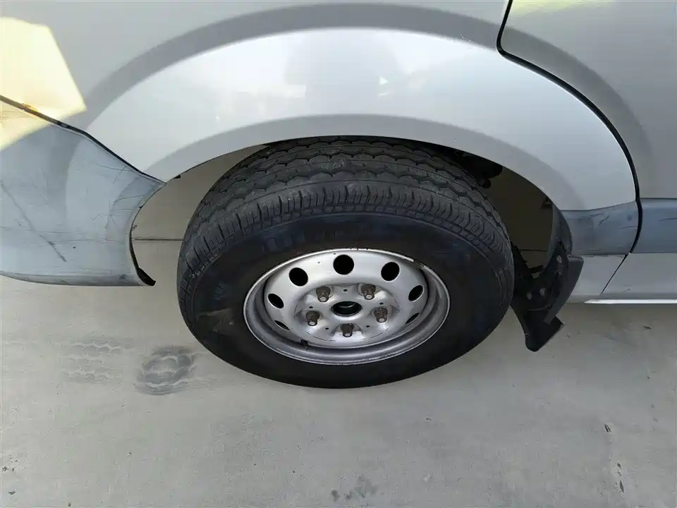 Foton Tuano Foton Tuano