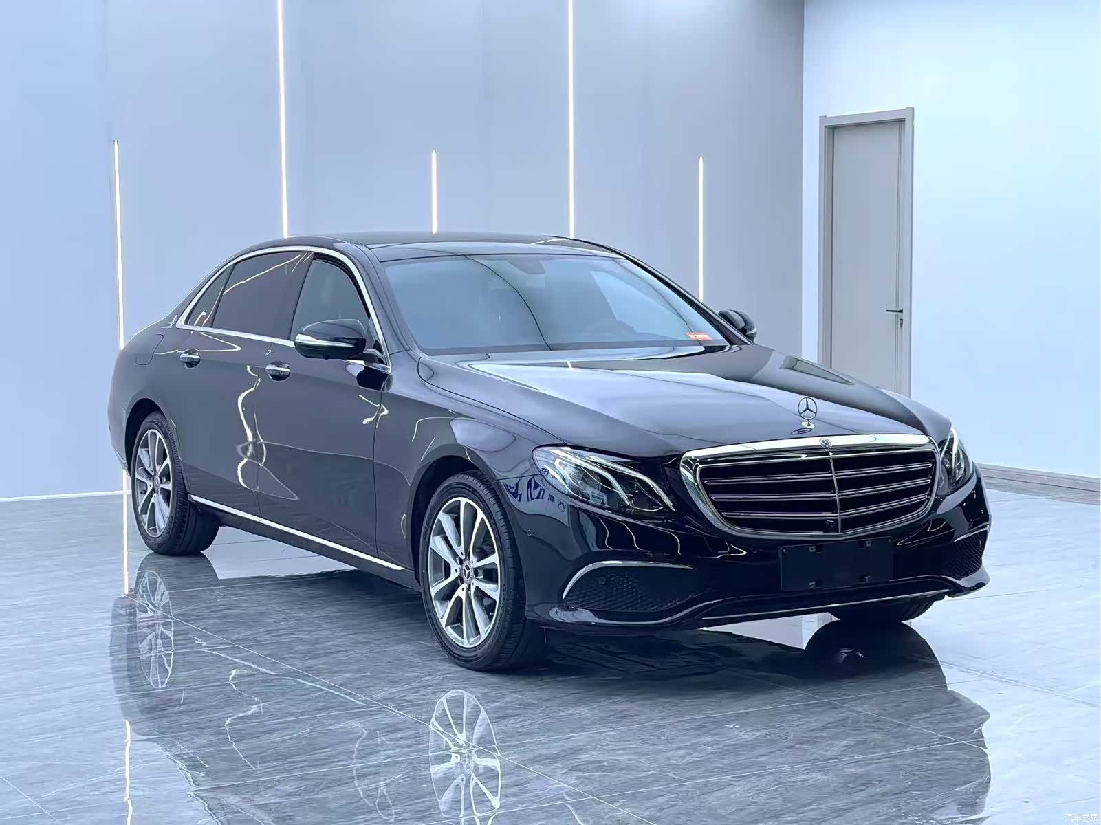 Mercedes-Benz E-Class, 2019 3