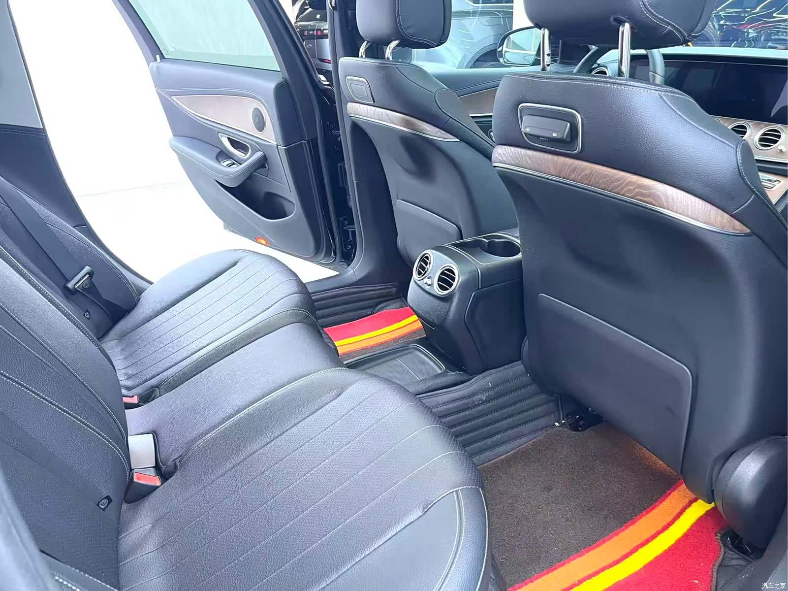 Mercedes-Benz E-Class, 2019 9