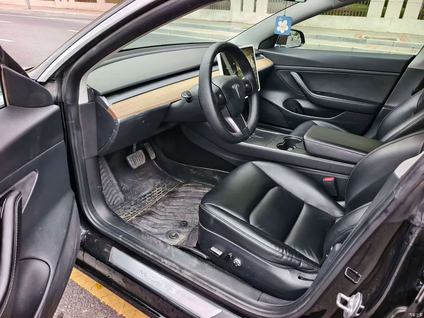 Tesla Model 3, 2020 4