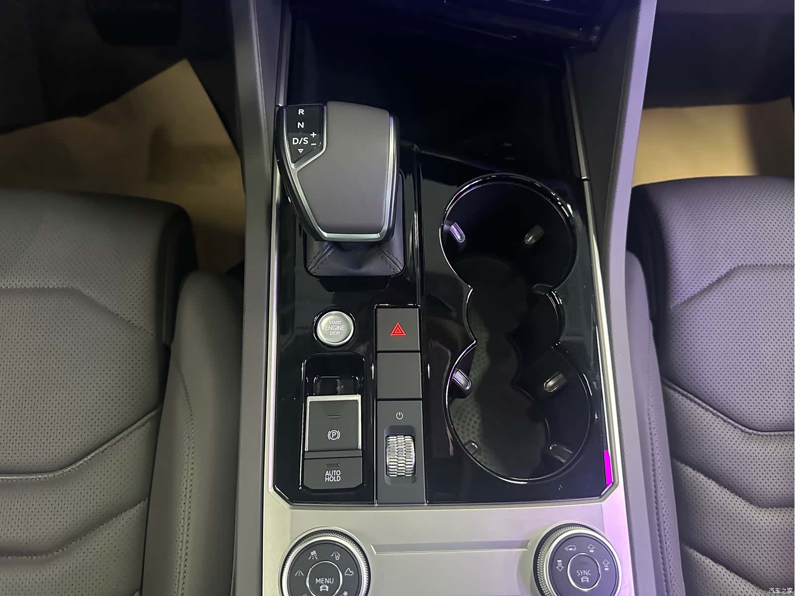 Volkswagen Touareg, 2019 13