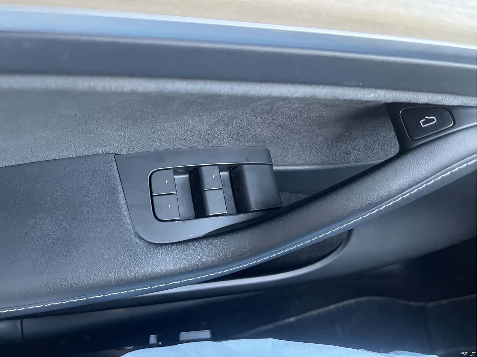 Tesla Model Y, 2023 39
