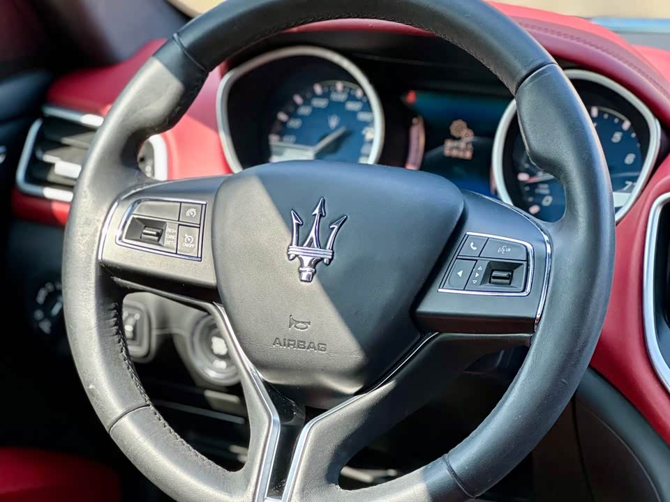 Maserati Ghibli