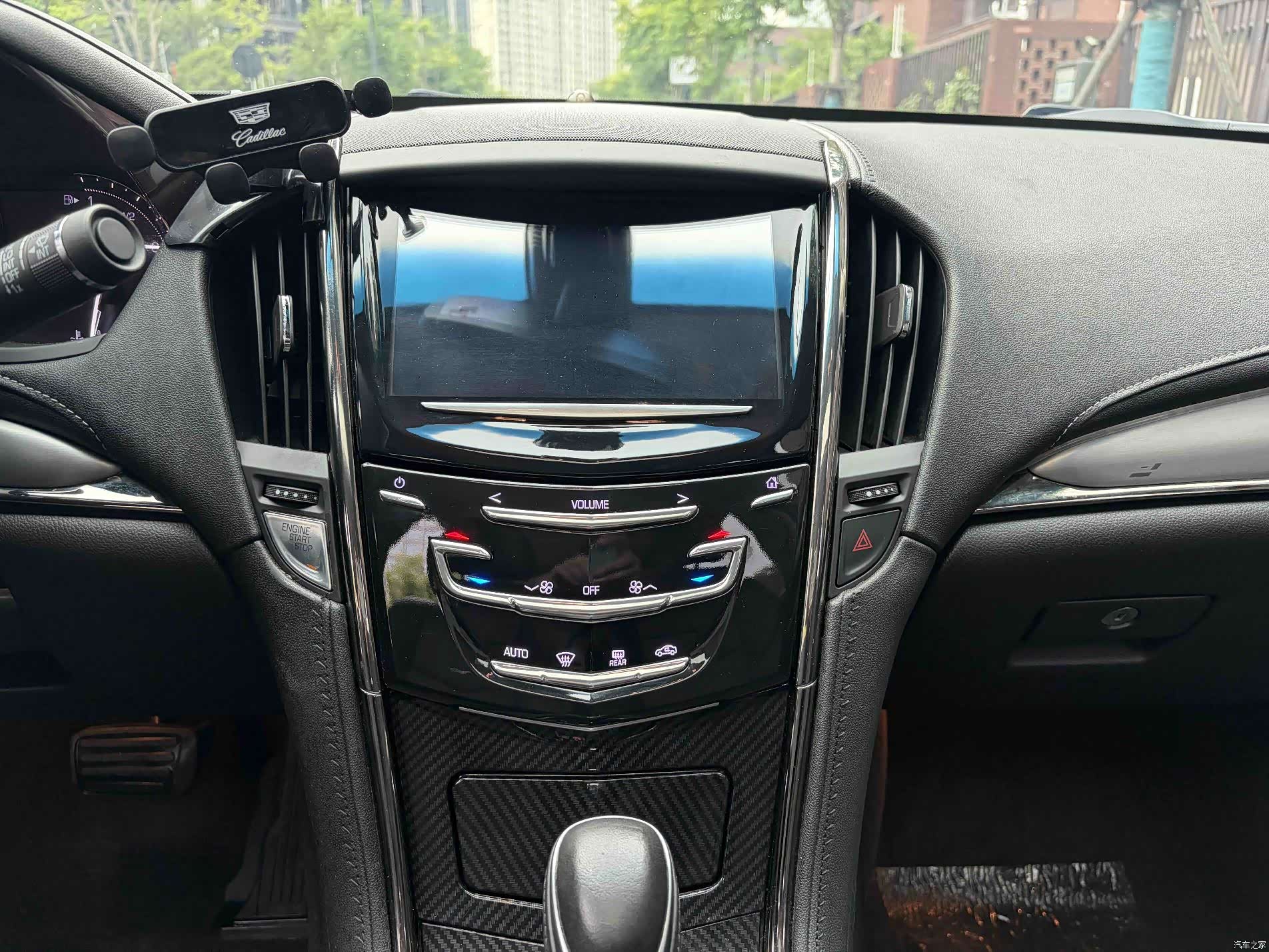Cadillac ATS-L, 2017 10