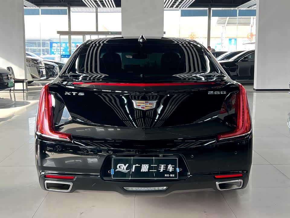 Cadillac XTS