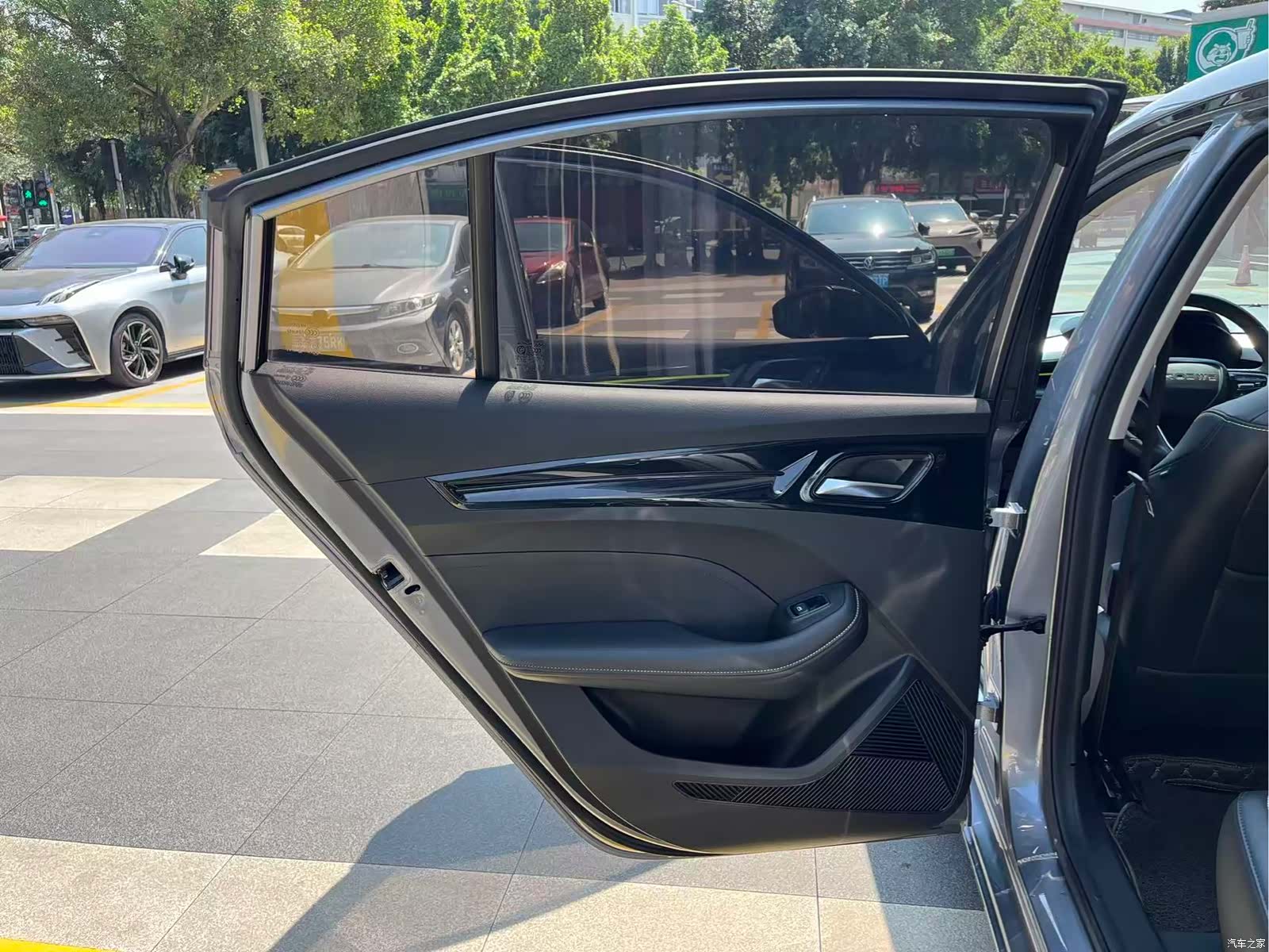 Roewe i5, 2021 14