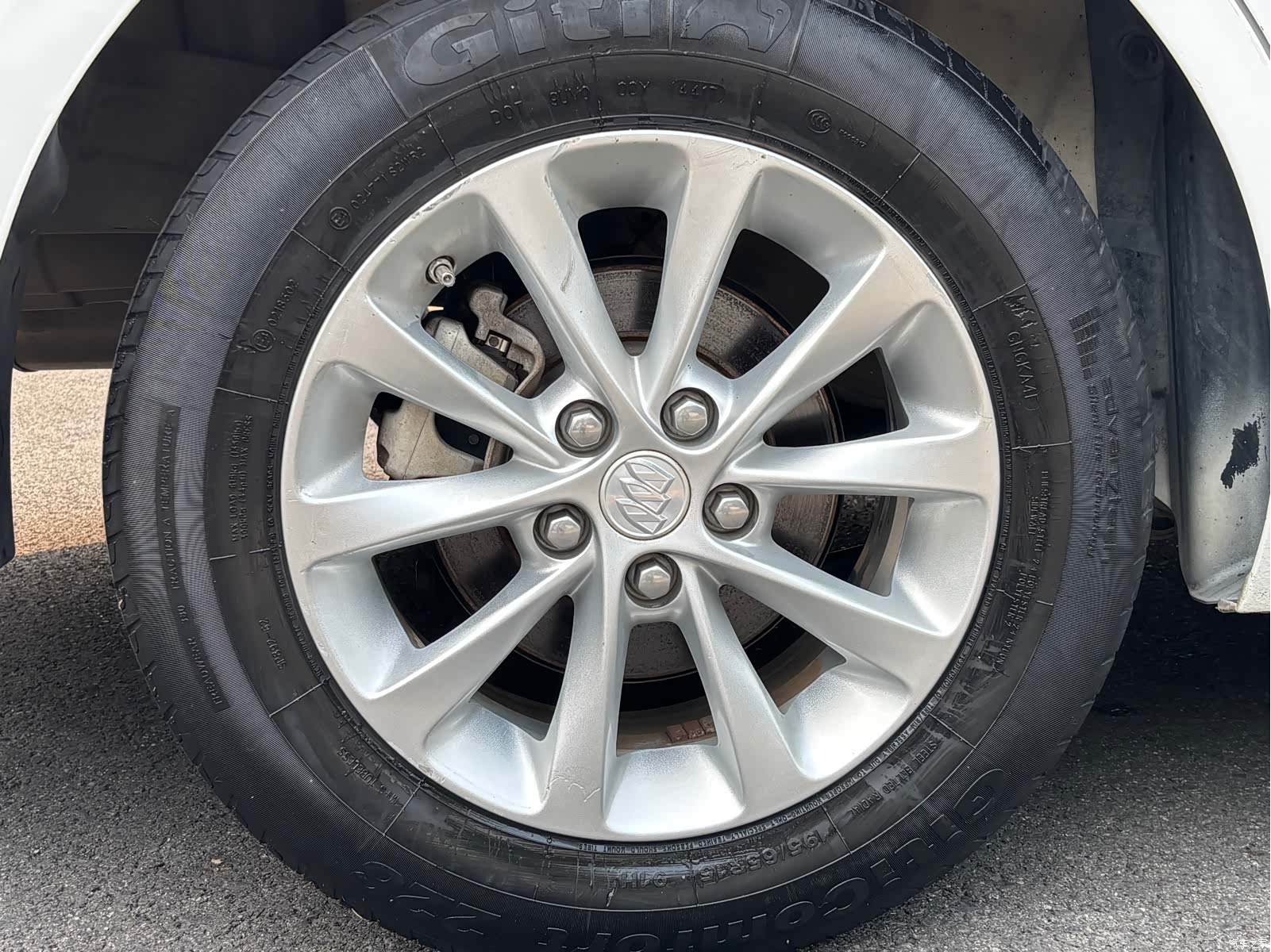Buick V, 2018 18