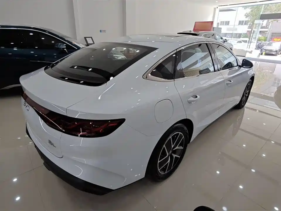 BYD Qin L