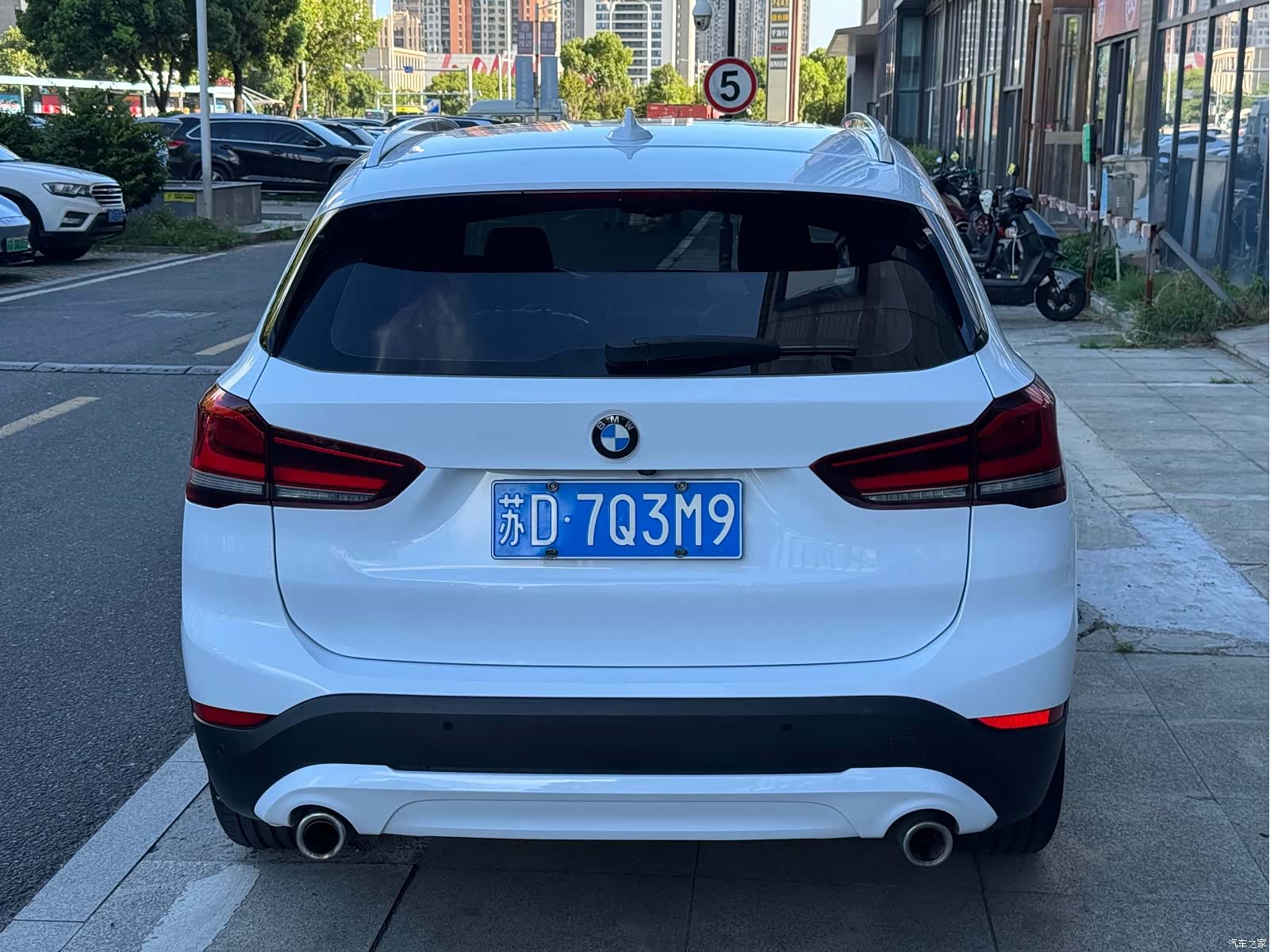 BMW X1, 2020 все фото