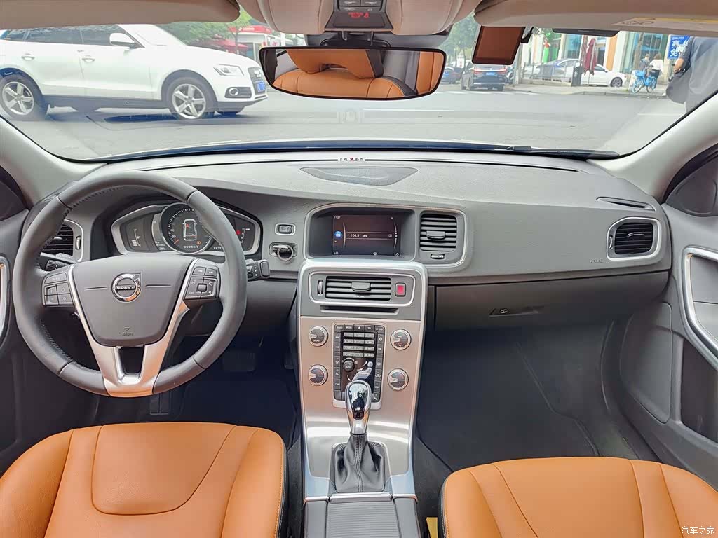 Volvo S60, 2019 10