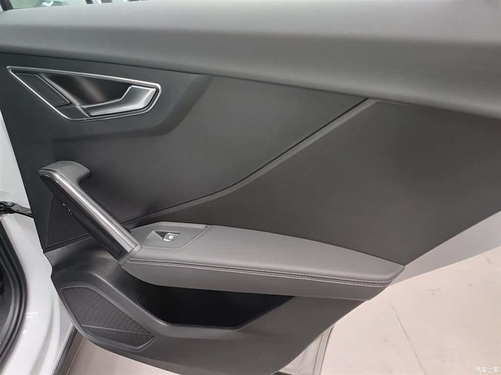 Audi Q2L, 2024 25