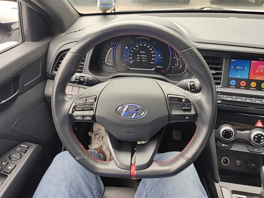 Hyundai Lead