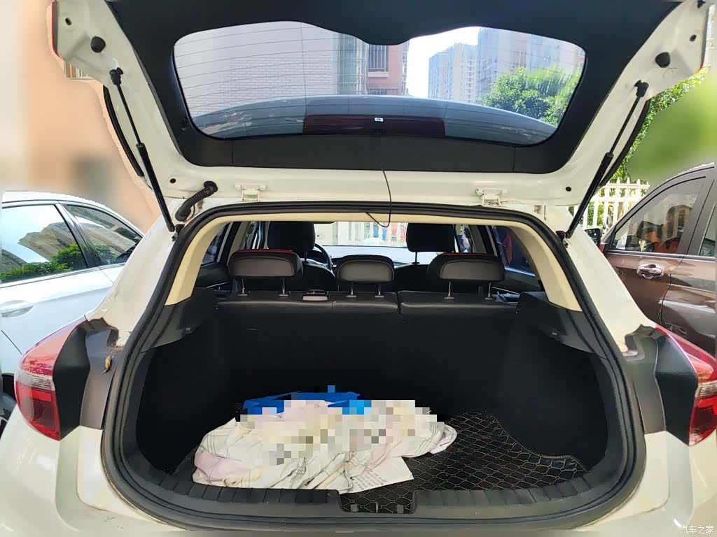Geely Emgrand, 2020 10