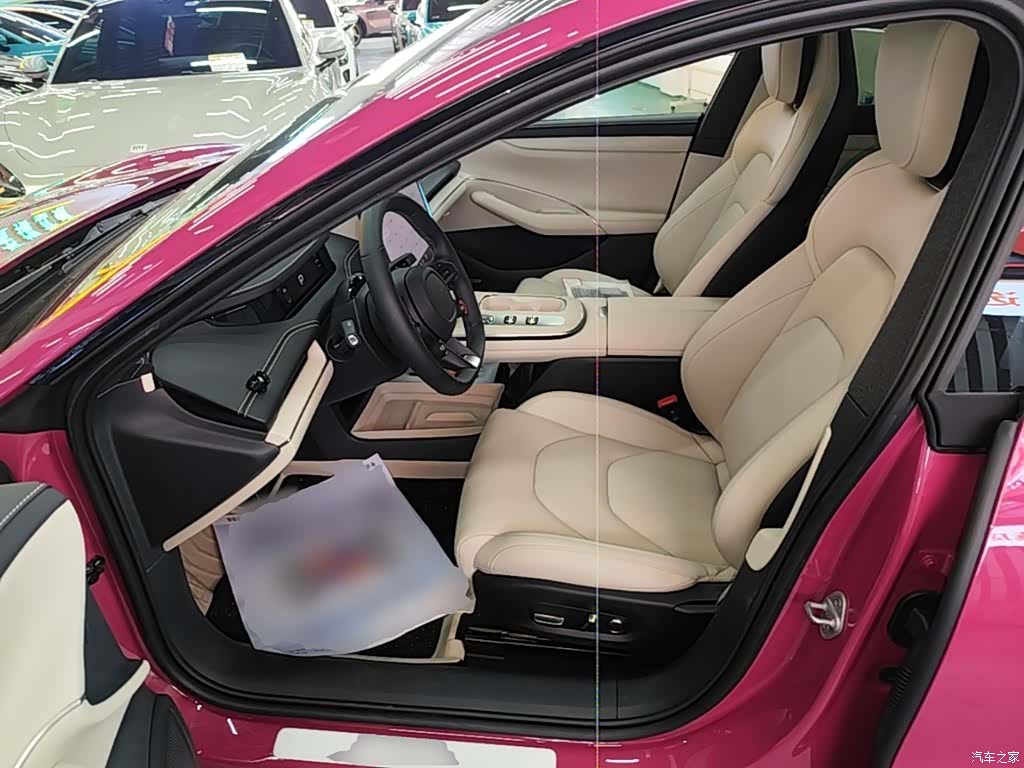 Xiaomi SU7, 2025 16