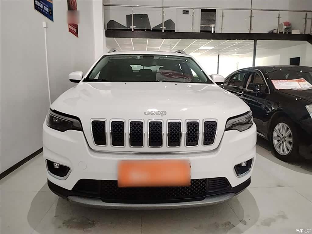 Jeep Cherokee, 2019 3
