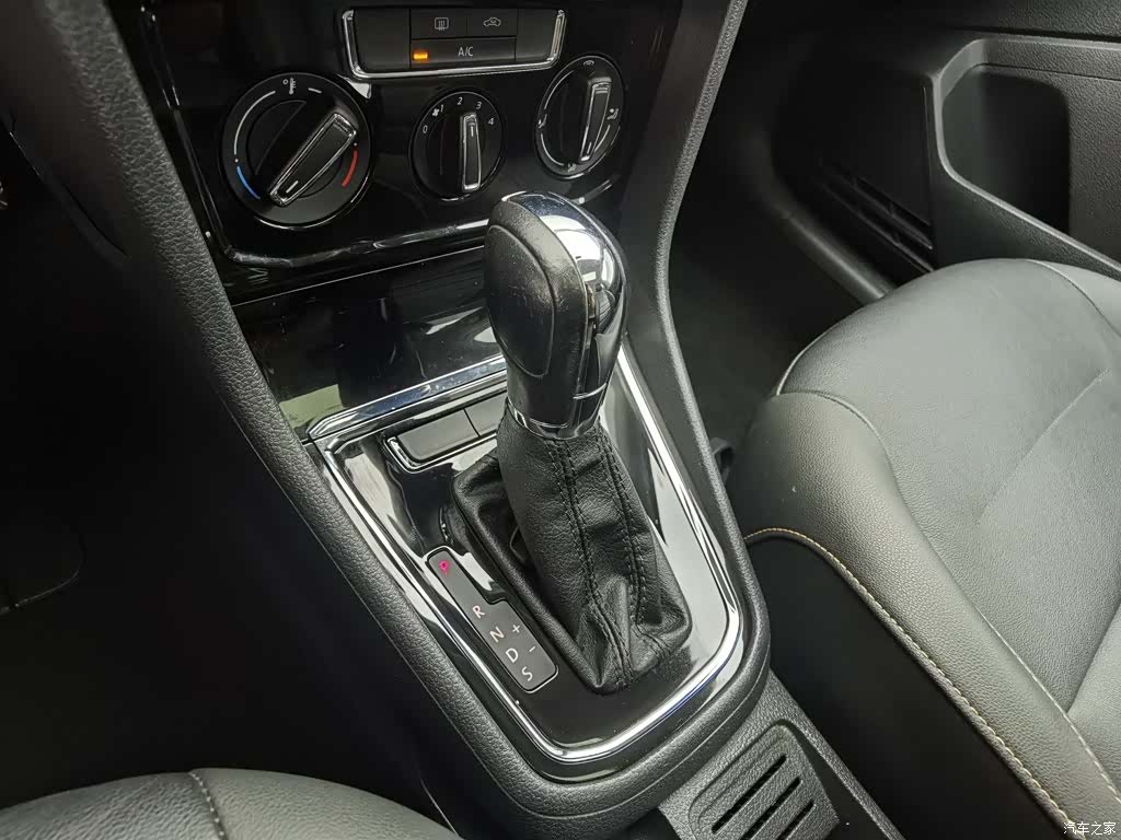Volkswagen Bora, 2017 13